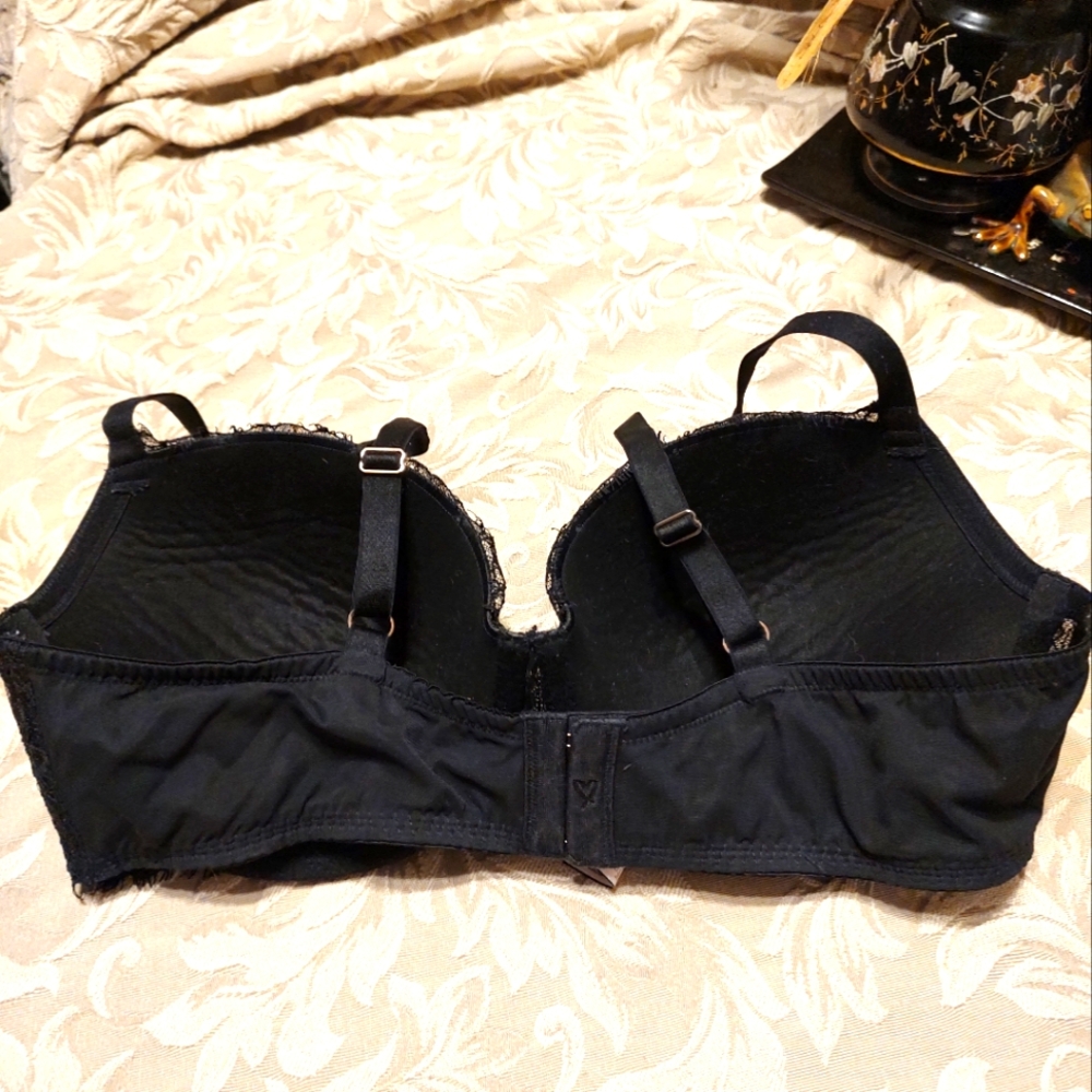 🔸🖤🔸 Fabulous Vintage VS Black Lace Lined Demi Bra - 38D - Picture 9 of 15